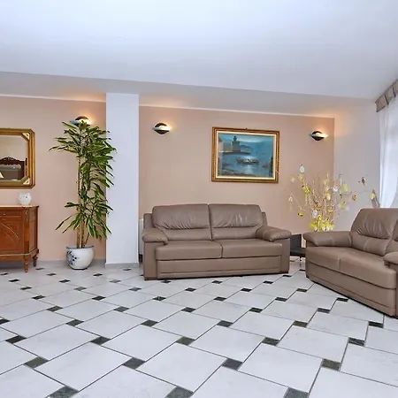 Costa D'oro Hotel